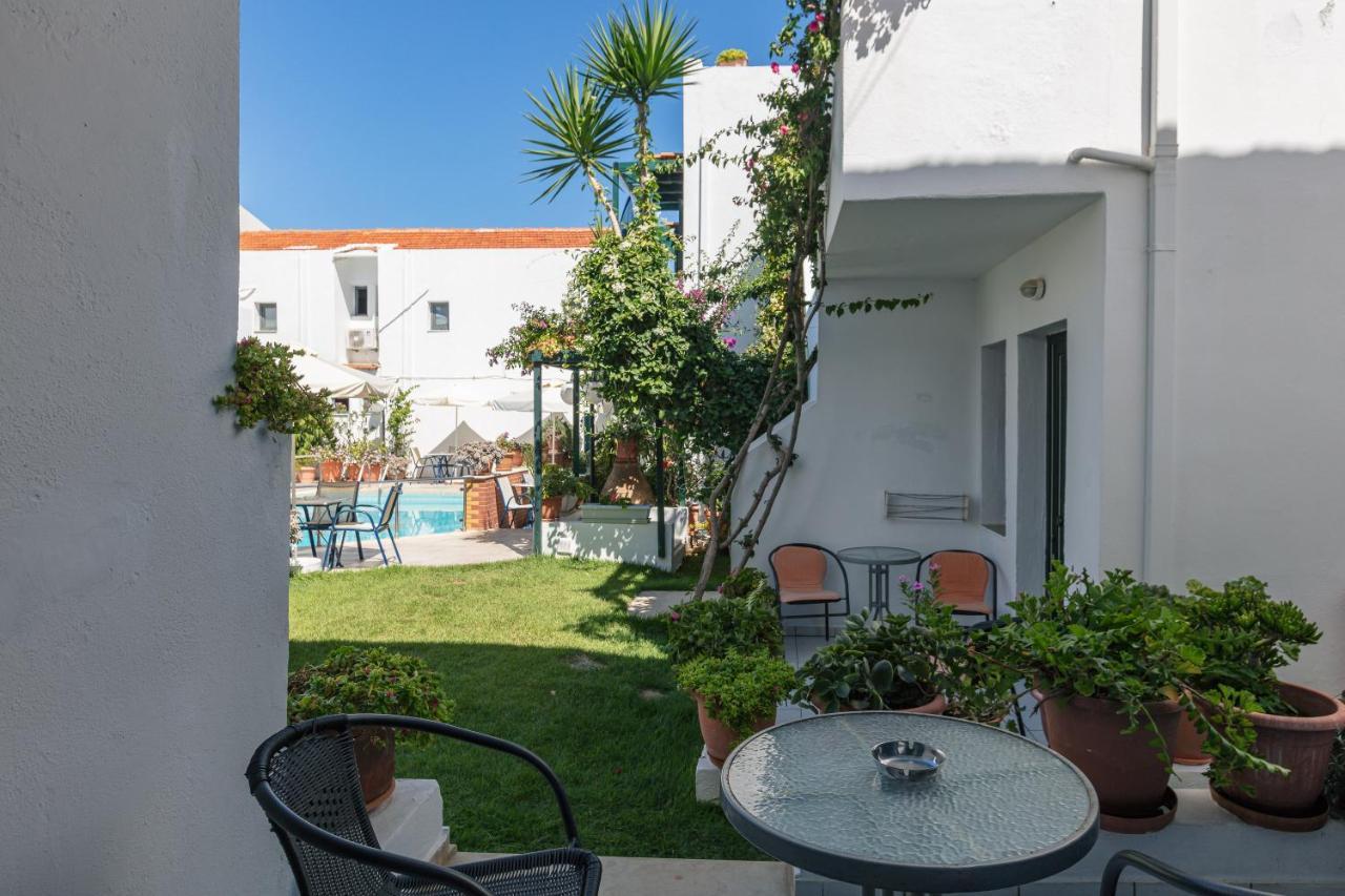 Konaki Studios & Apartments Panormos  Exterior photo